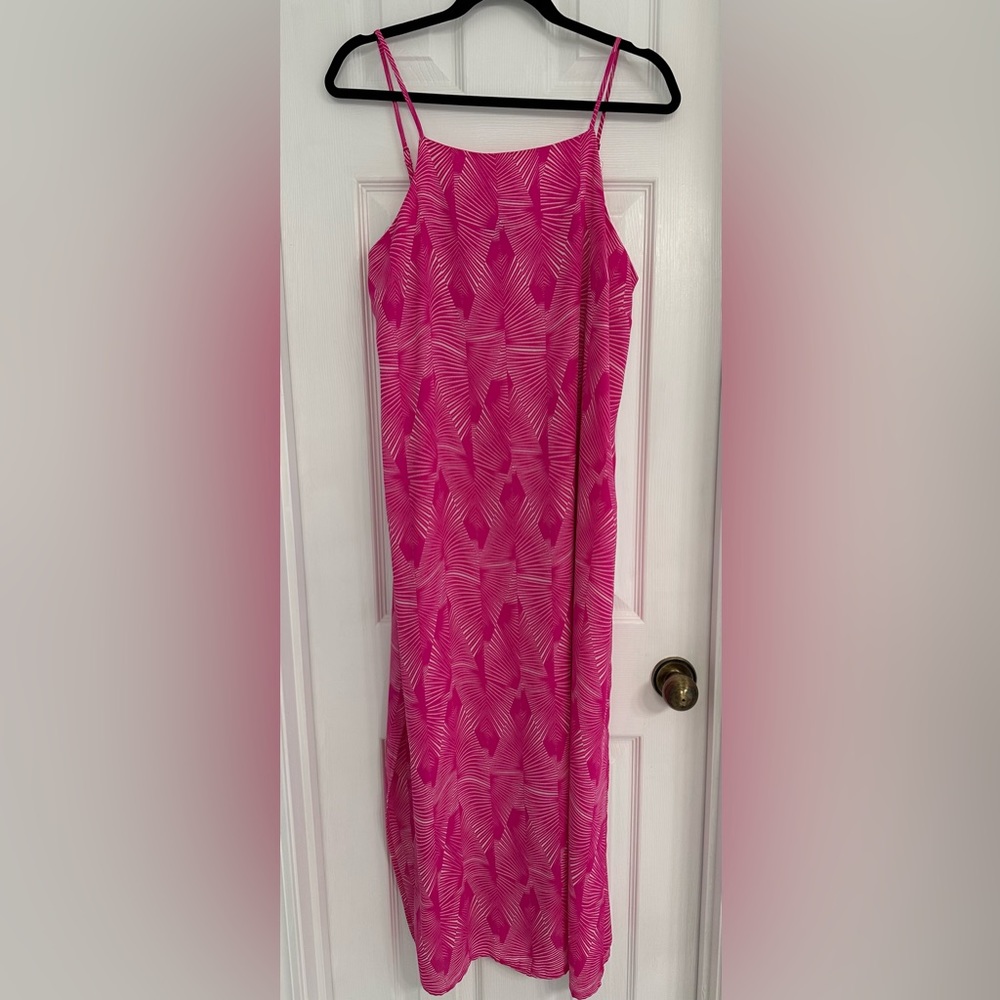 EUC Vince Camuto Women's Hot Pink Slip Maxi Dress Spaghetti Straps Geometric
